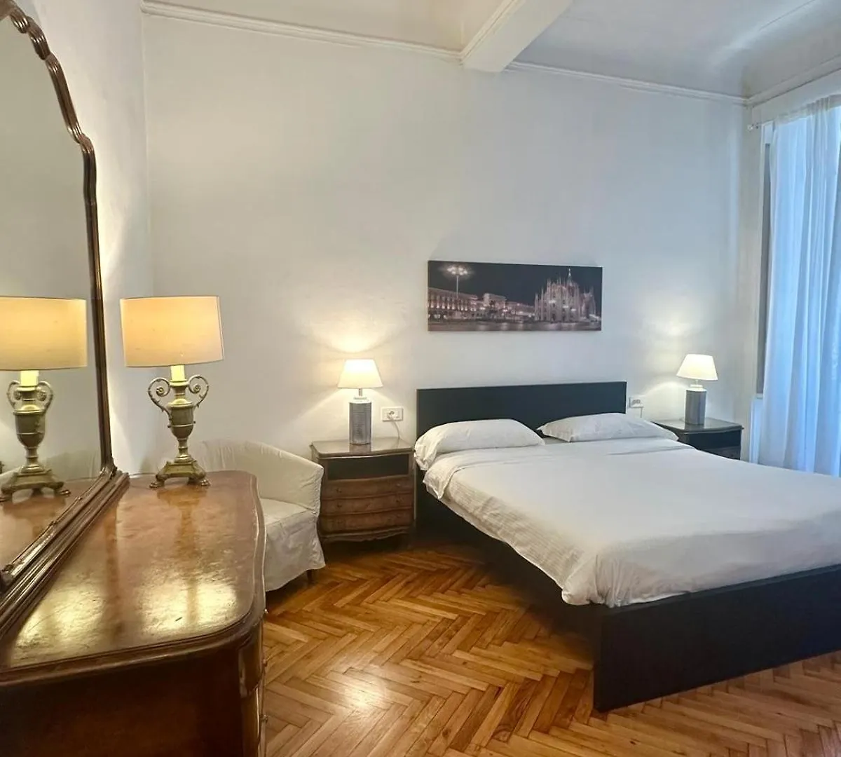 Casa Milano - Classic Elegance, Balcony Италия
