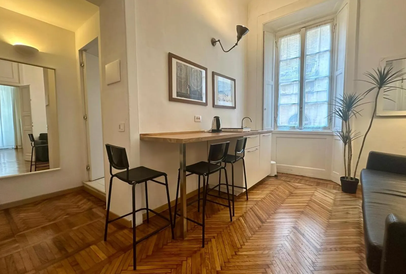Апартаменты Casa Milano - Classic Elegance, Balcony Италия
